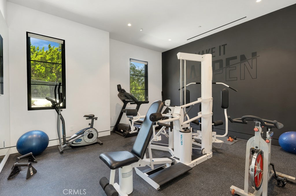 16708 Huerta Road Encino, CA 91436 - Photo 68 of 72 Gallery Image 68