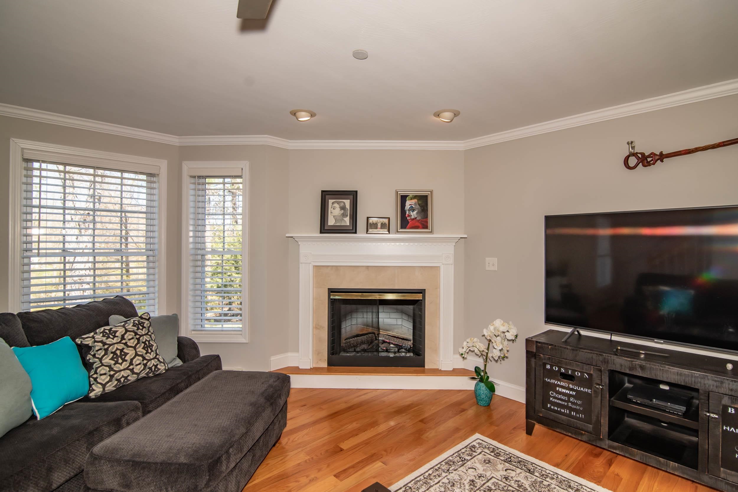 10 Scribner Road, Unit 3 Fremont, NH 03044 - Photo 22 of 38