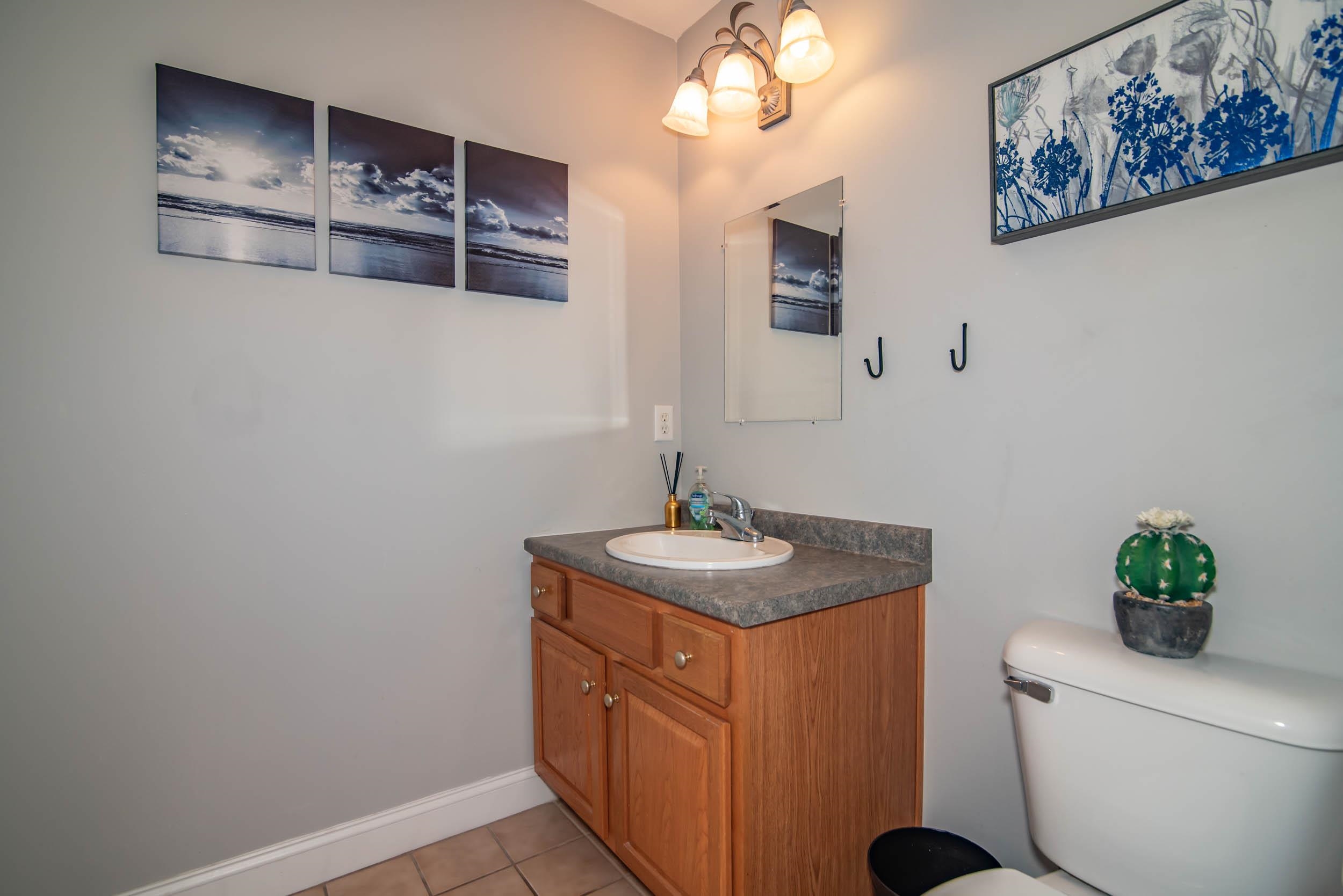 10 Scribner Road, Unit 3 Fremont, NH 03044 - Photo 23 of 38