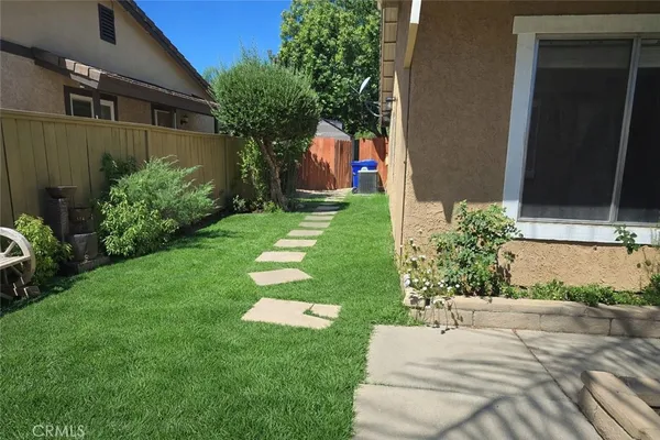 $654,900 | 25657 Almendra Drive, Valencia, CA 91355