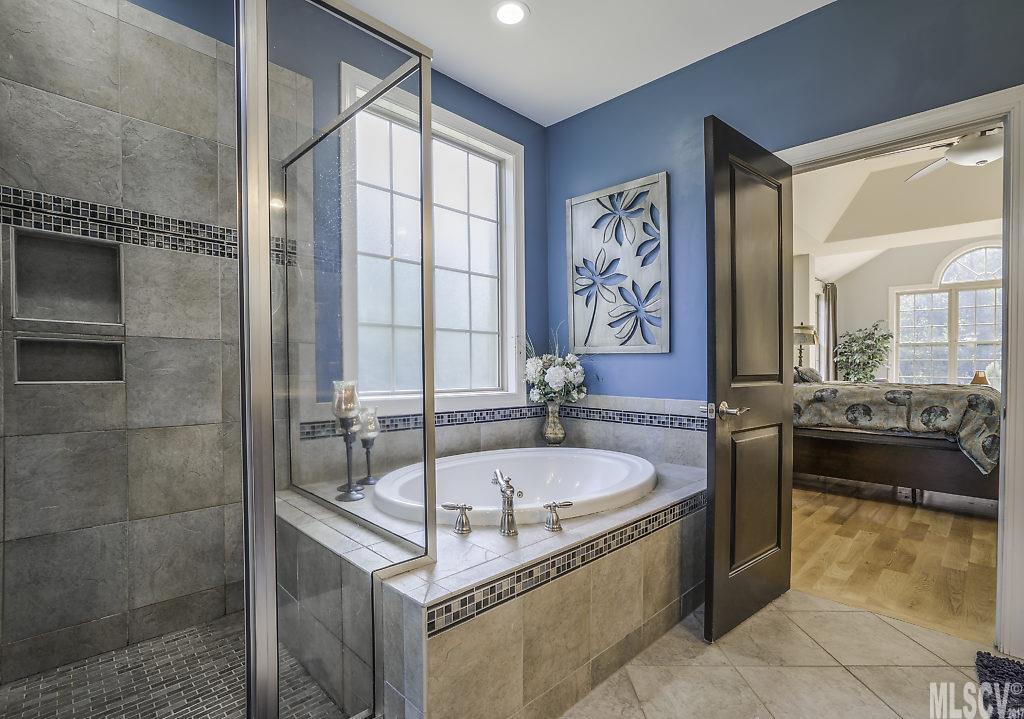 1288 James Farm Road Hickory, NC 28602 - Photo 9 of 25 Gallery Image 9