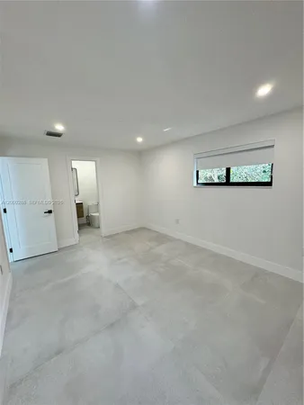 $6,990 | 3335 Southwest 65th Avenue, Unit 3335, Miami, FL 33155