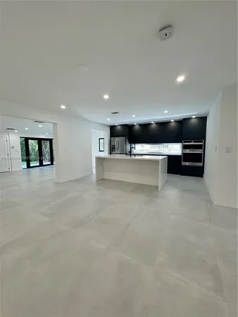 $6,990 | 3335 Southwest 65th Avenue, Unit 3335, Miami, FL 33155