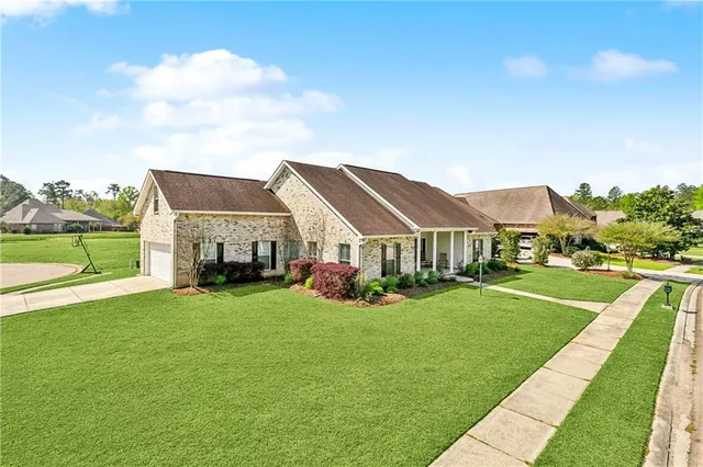 $329,000 | 443 Lake Orleans Boulevard, Ponchatoula, LA 70454