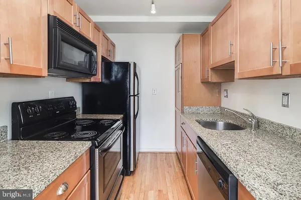 $2,800 | 815 King Street, Unit 6A, Alexandria, VA 22314