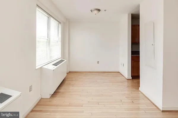 $2,800 | 815 King Street, Unit 6A, Alexandria, VA 22314