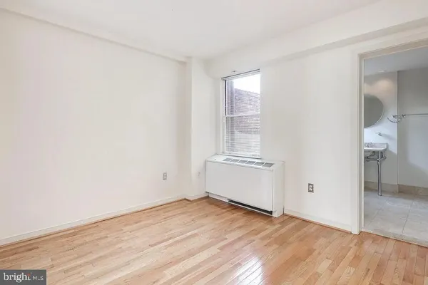 $2,800 | 815 King Street, Unit 6A, Alexandria, VA 22314