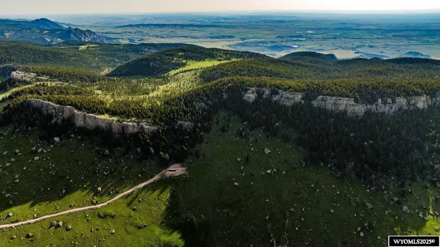 $1,850,000 | Muddy Guard Muddy Guard Muddy Guard, Buffalo, WY 82834