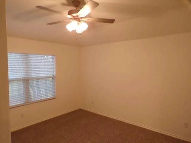 $1,575 | 709 South 5th Street, Unit 1, Bonham, TX 75418