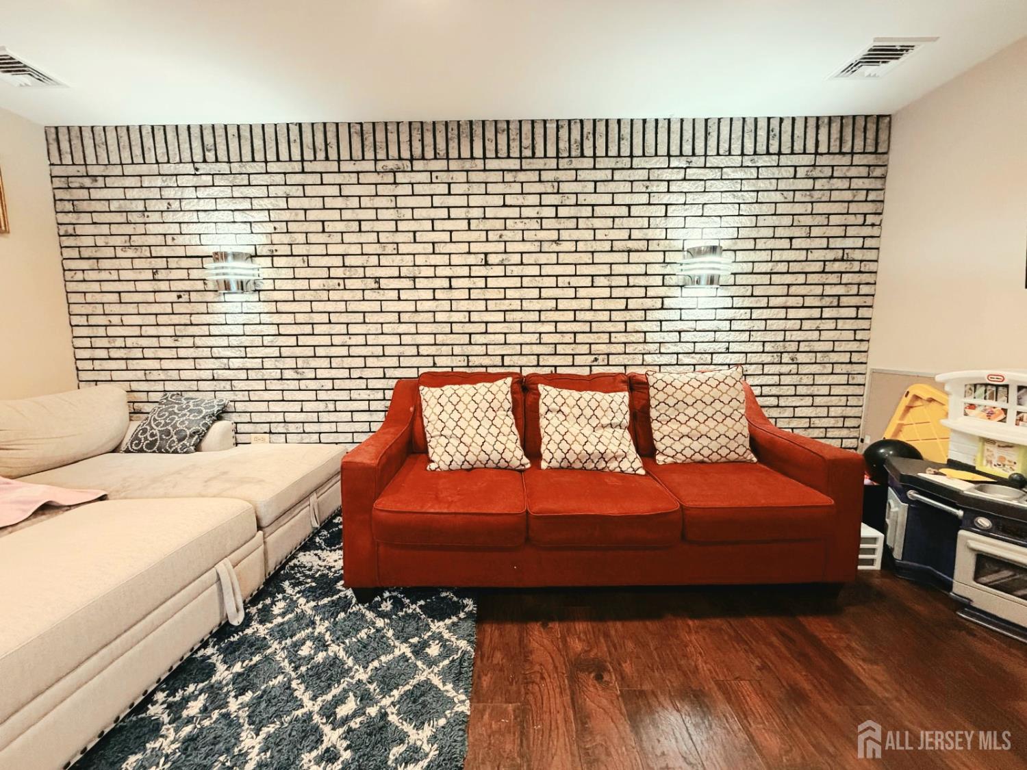 35 Clark Avenue Edison, NJ 08817 - Photo 14 of 35