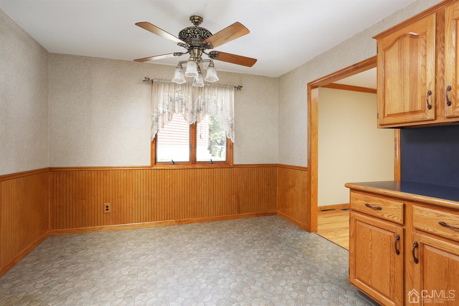 32 Larchmont Road Edison, NJ 08837 - Photo 11 of 32 Gallery Image 11
