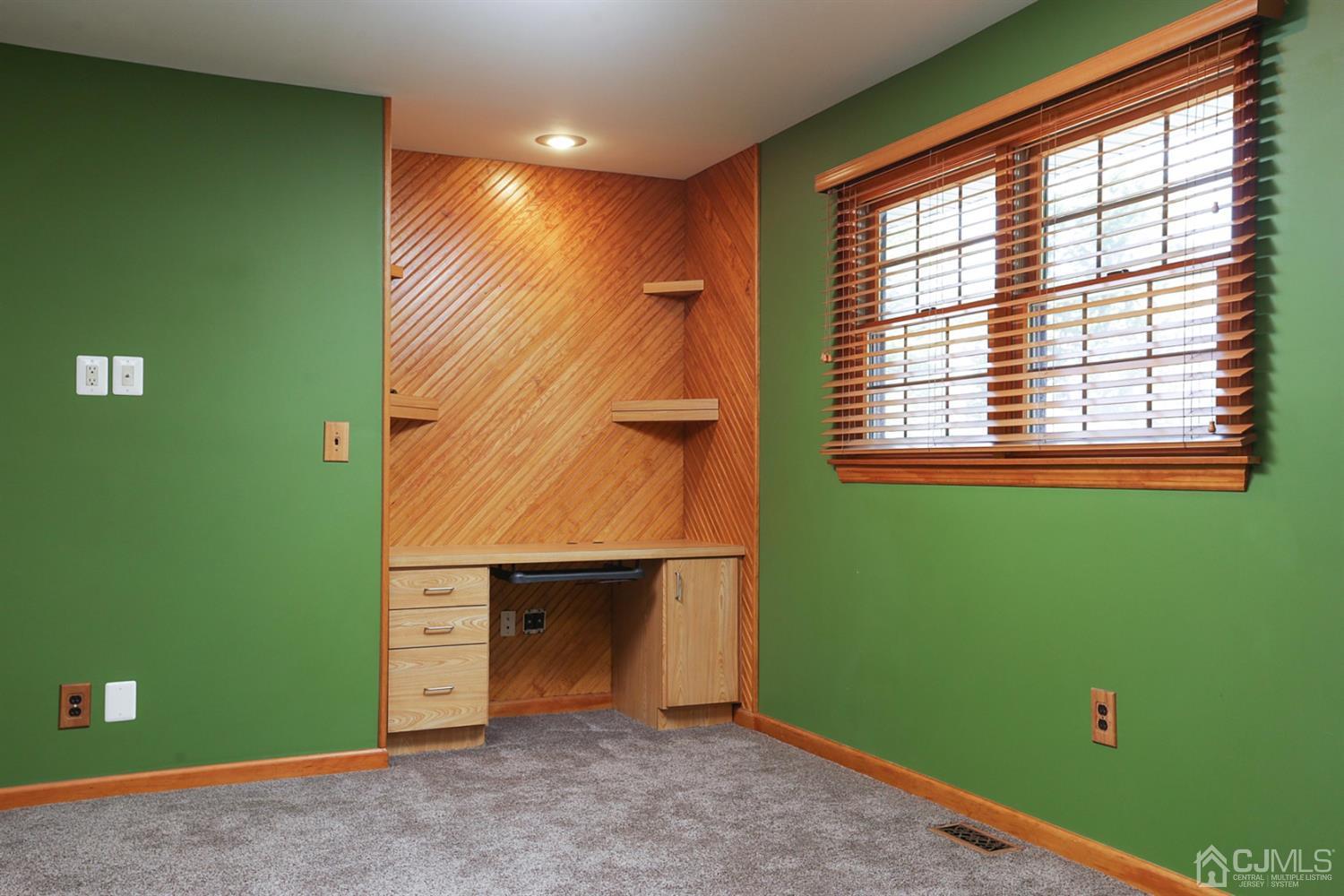32 Larchmont Road Edison, NJ 08837 - Photo 14 of 32 Gallery Image 14