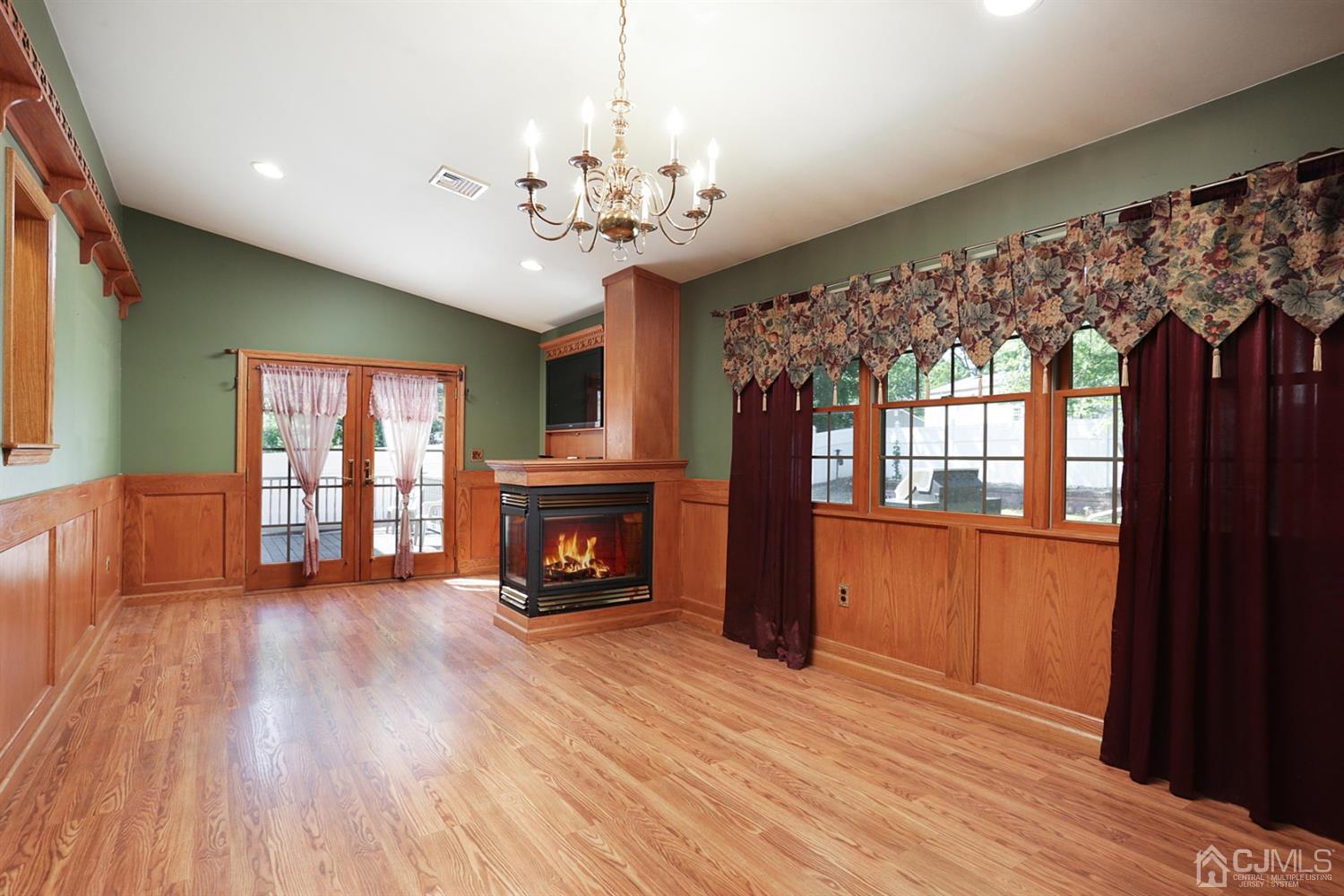 32 Larchmont Road Edison, NJ 08837 - Photo 19 of 32 Gallery Image 19