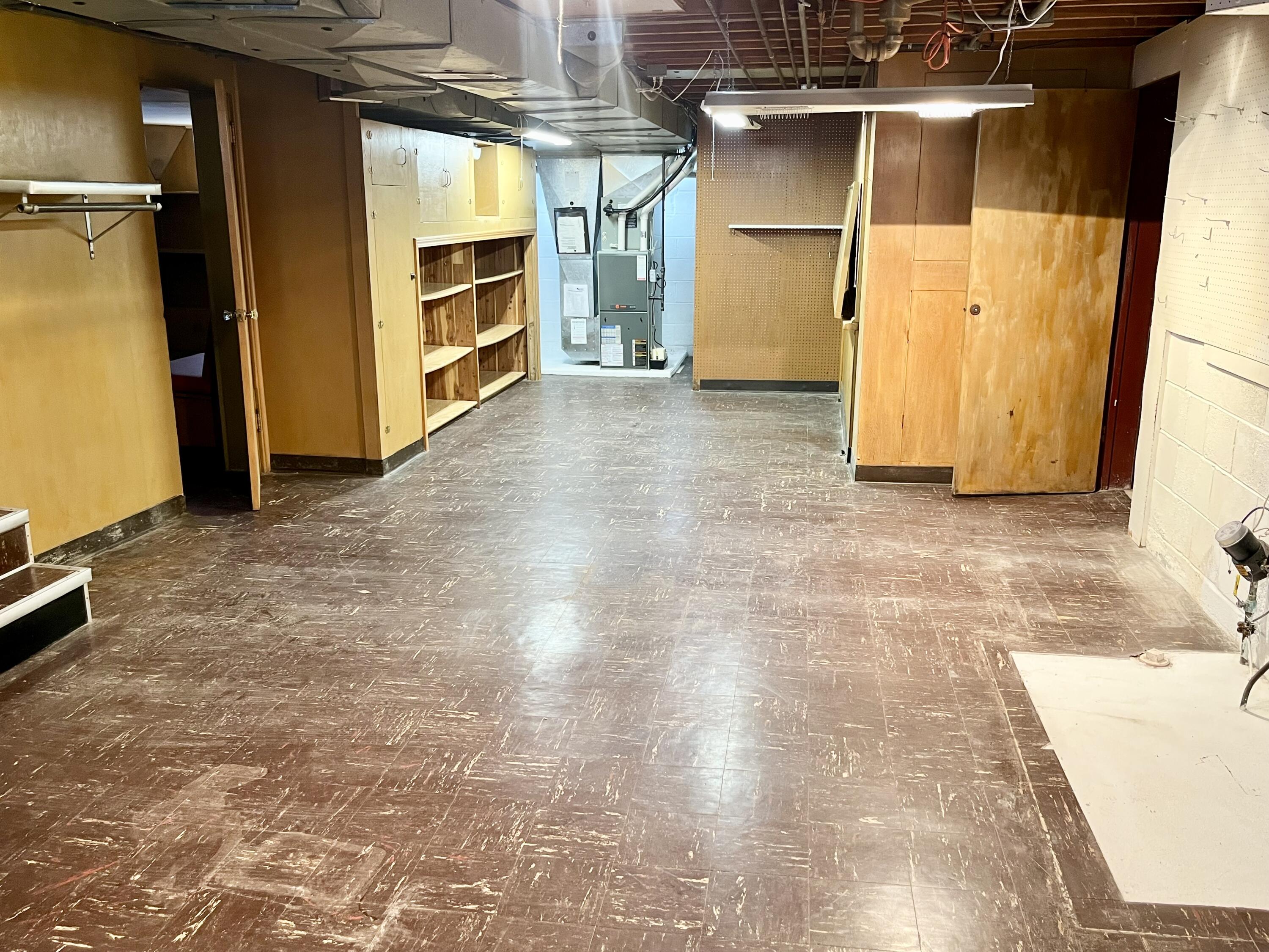 703 South 33rd Street Manitowoc, WI 54220 - Photo 16 of 21 IMG_7699