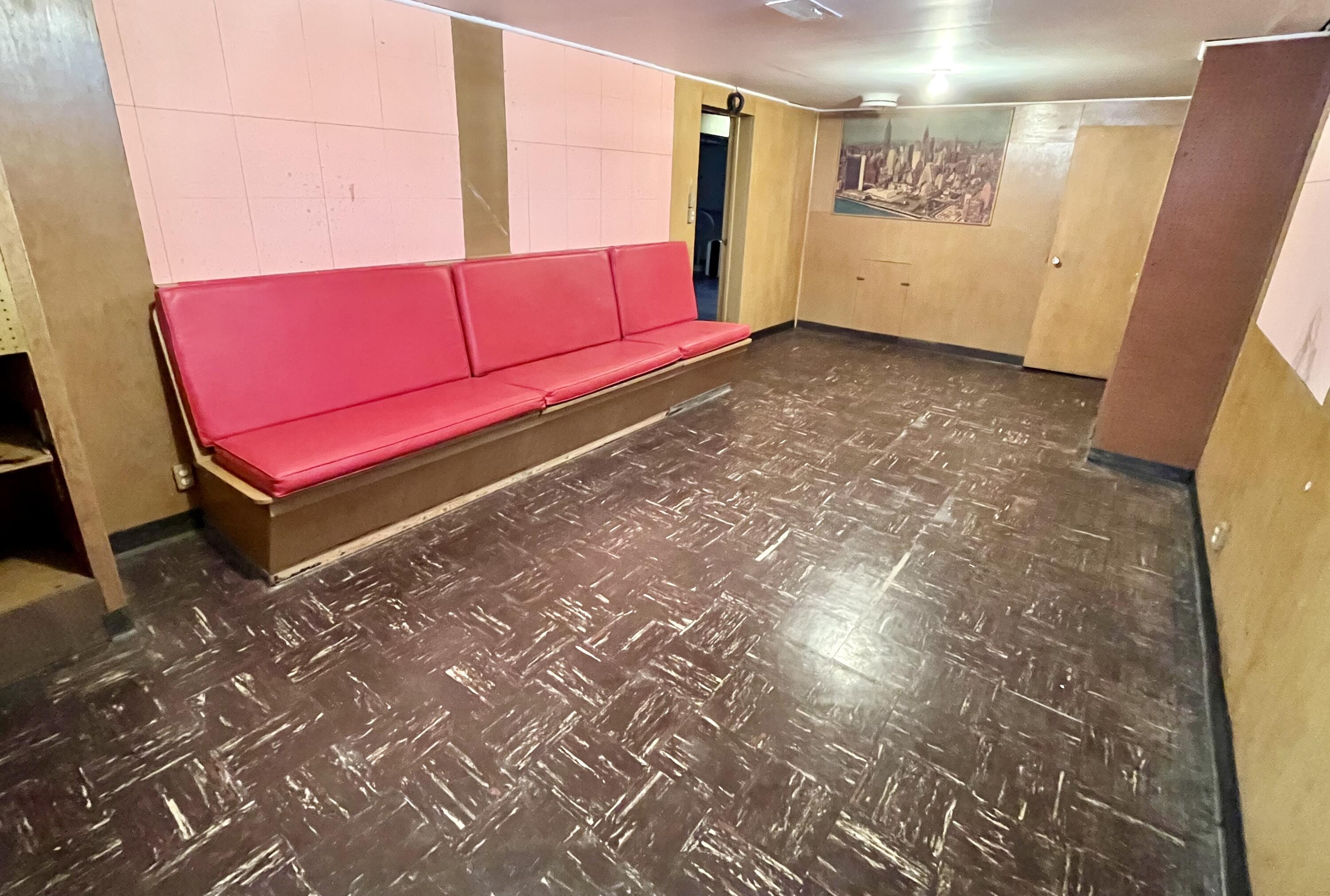 703 South 33rd Street Manitowoc, WI 54220 - Photo 18 of 21 IMG_7693