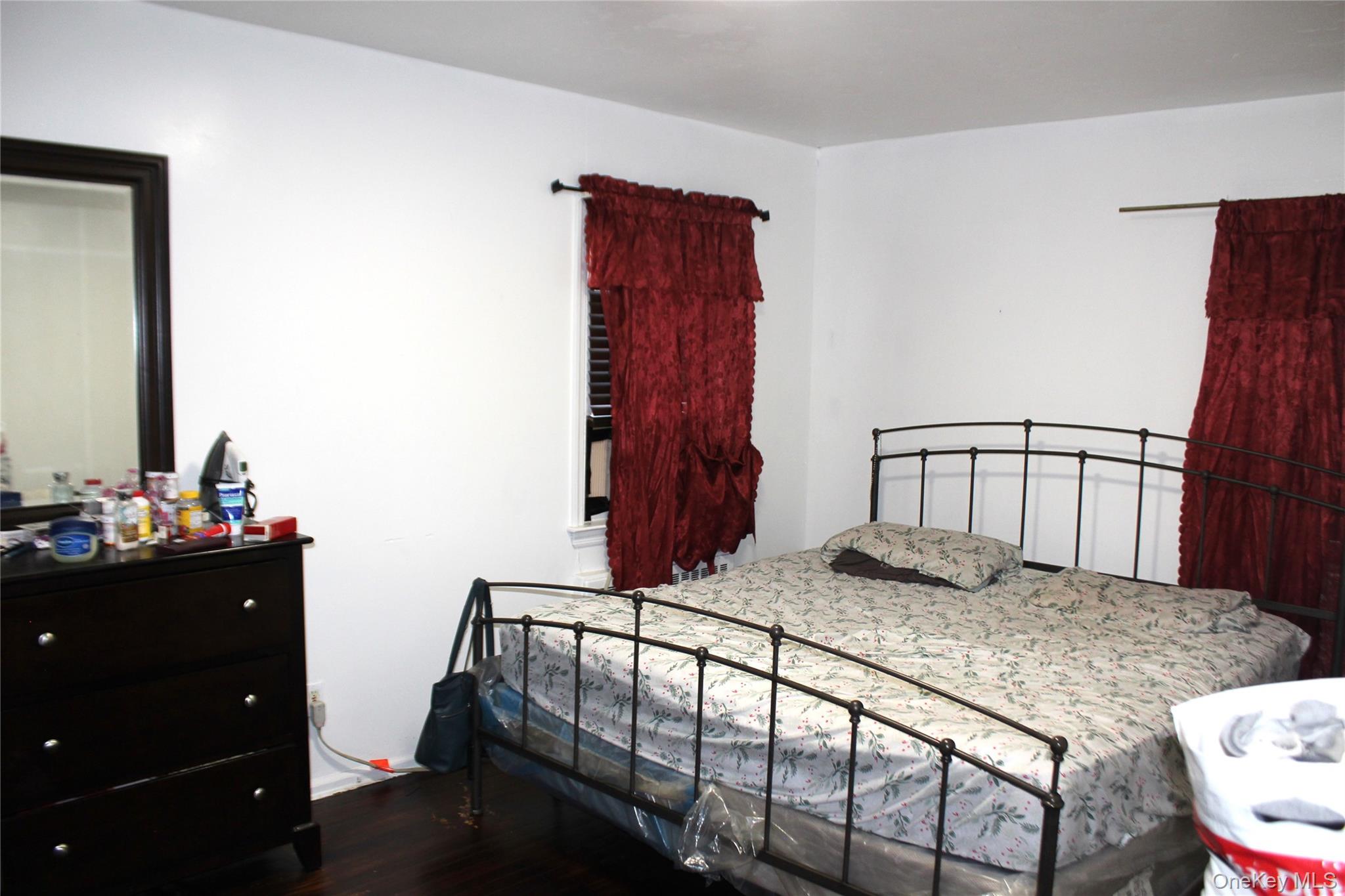 89-68 Springfield Boulevard Queens, NY 11427 - Photo 2 of 14 First Floor Bedroom 1