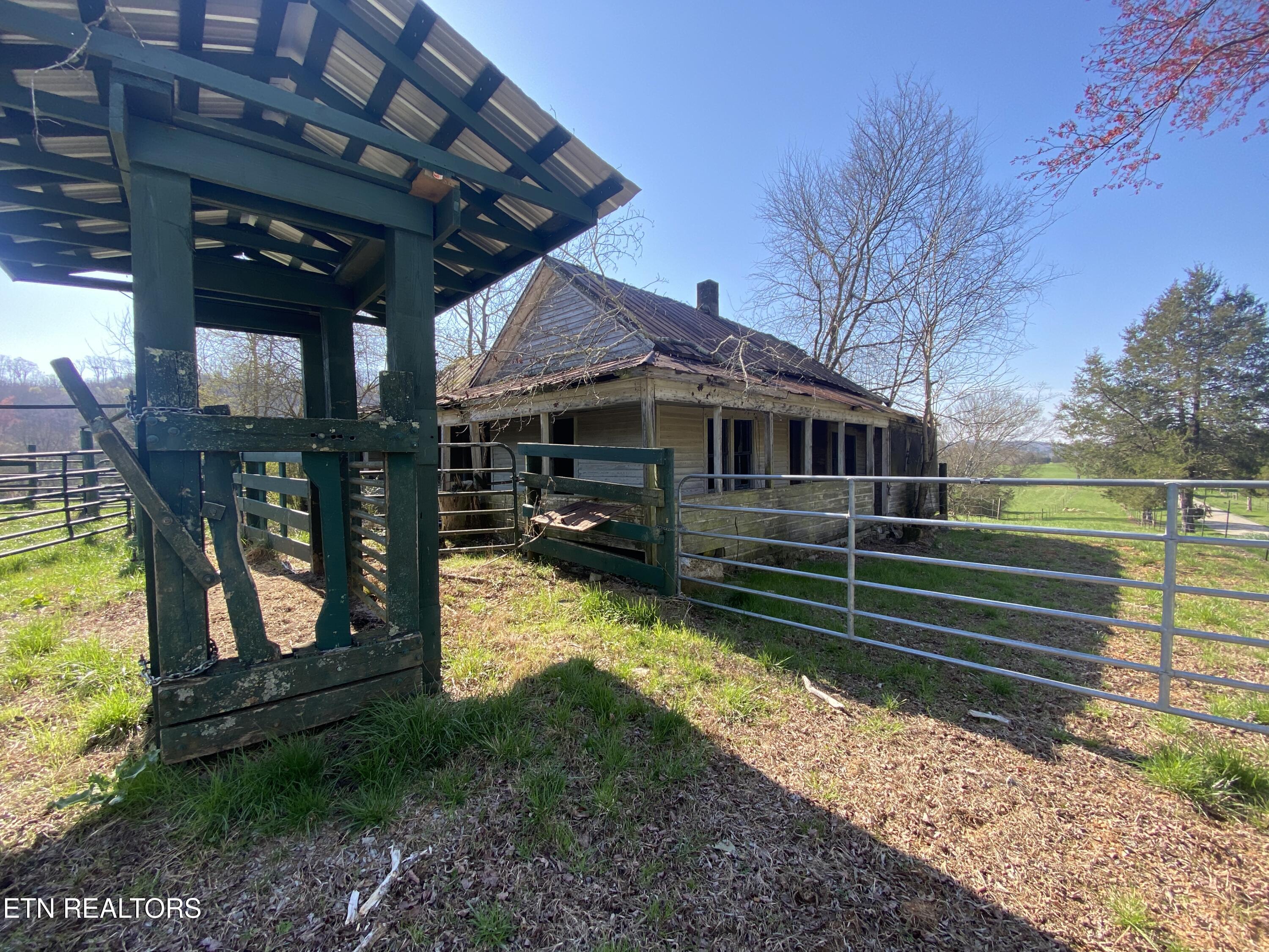 Paint Rock Valley Road Philadelphia, TN 37846 - Photo 35 of 50 IMG_2315