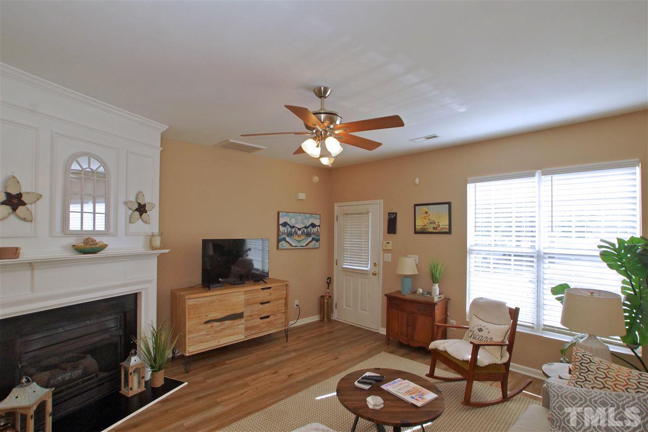 1616 Brook Fern Way Raleigh, NC 27609 - Photo 5 of 20