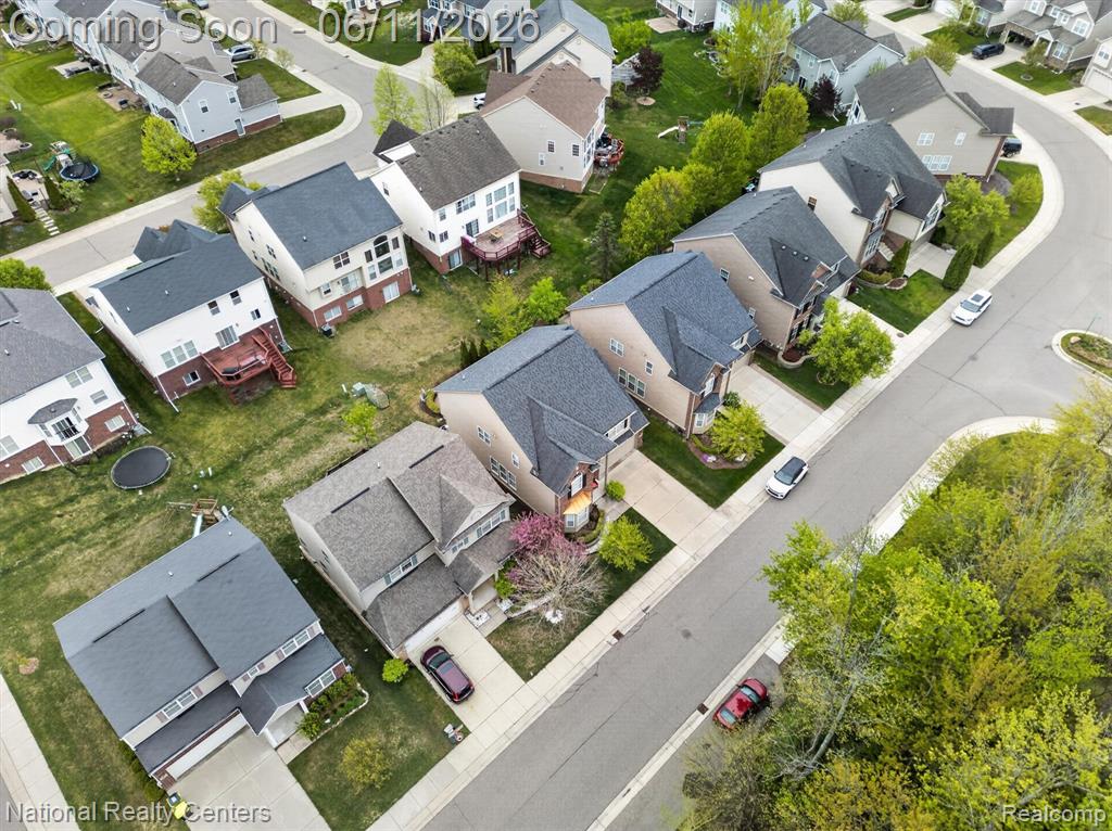 27412 Victoria Road Novi, MI 48374 - Photo 47 of 61