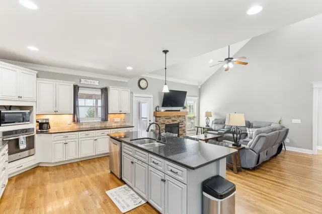 $727,500 | 1384 Round Hill Lane, Spring Hill, TN 37174