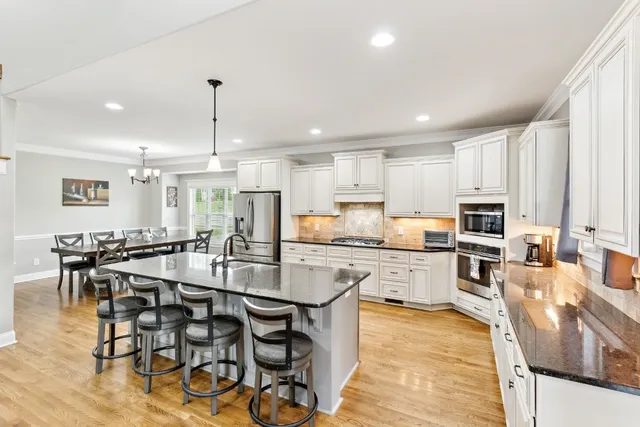 $727,500 | 1384 Round Hill Lane, Spring Hill, TN 37174