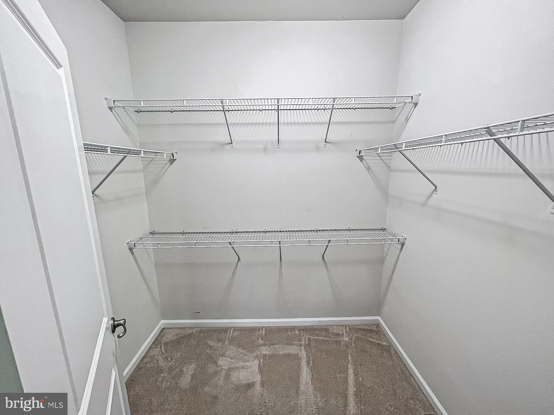 10709 Hinton Way Manassas, VA 20112 - Photo 14 of 42