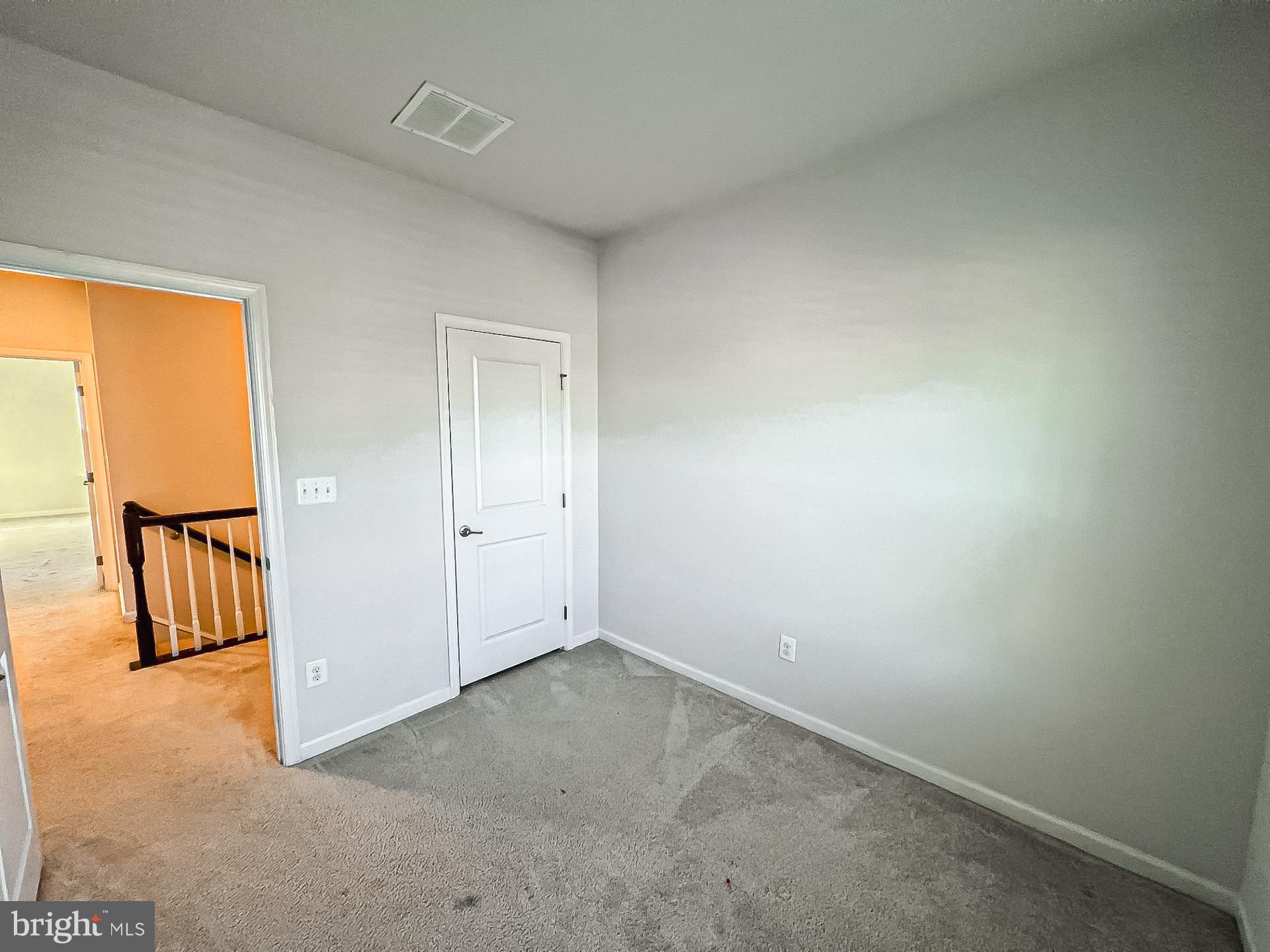 10709 Hinton Way Manassas, VA 20112 - Photo 19 of 42