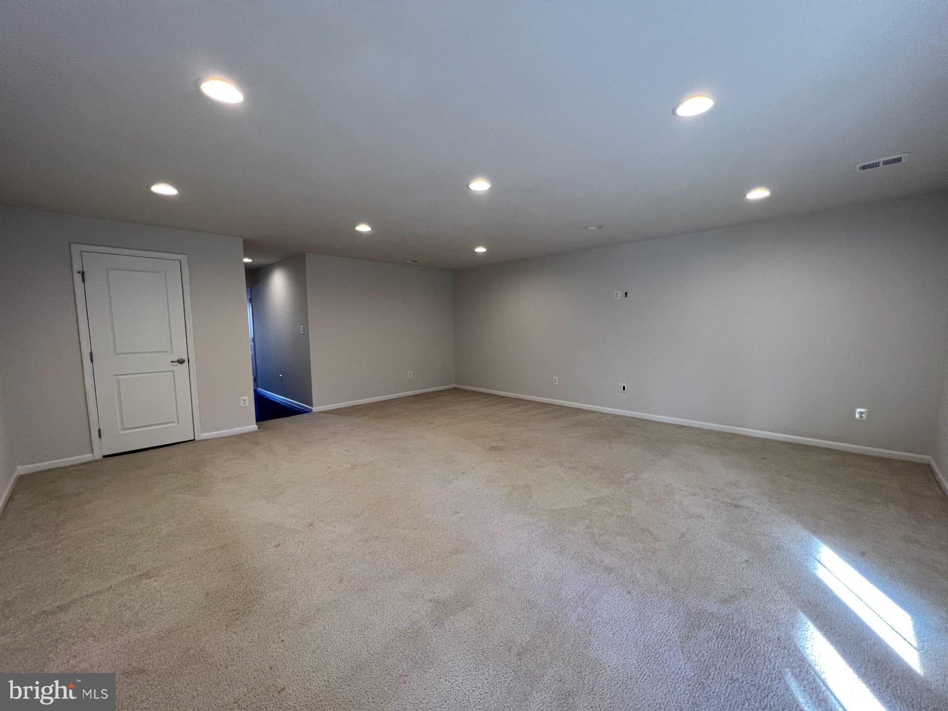 10709 Hinton Way Manassas, VA 20112 - Photo 29 of 42