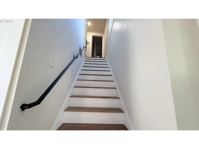 $569,000 | 65 Southwest Pleasant View Avenue, Gresham, OR 97030