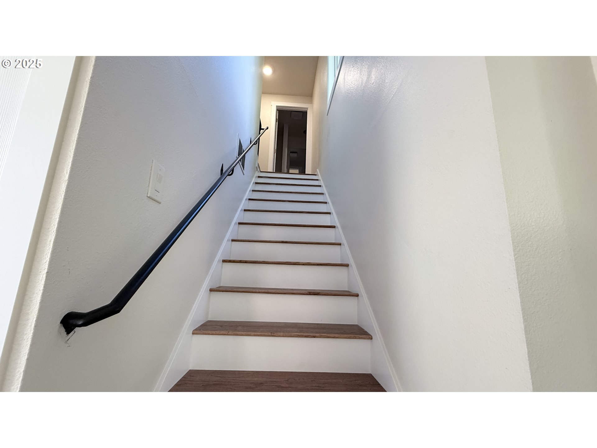 65 Southwest Pleasant View Avenue Gresham, OR 97030 - Photo 14 of 20