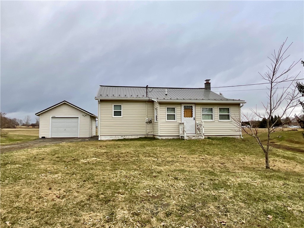 13450 West Schutt Road Chaffee, NY 14030 - Photo 2 of 37