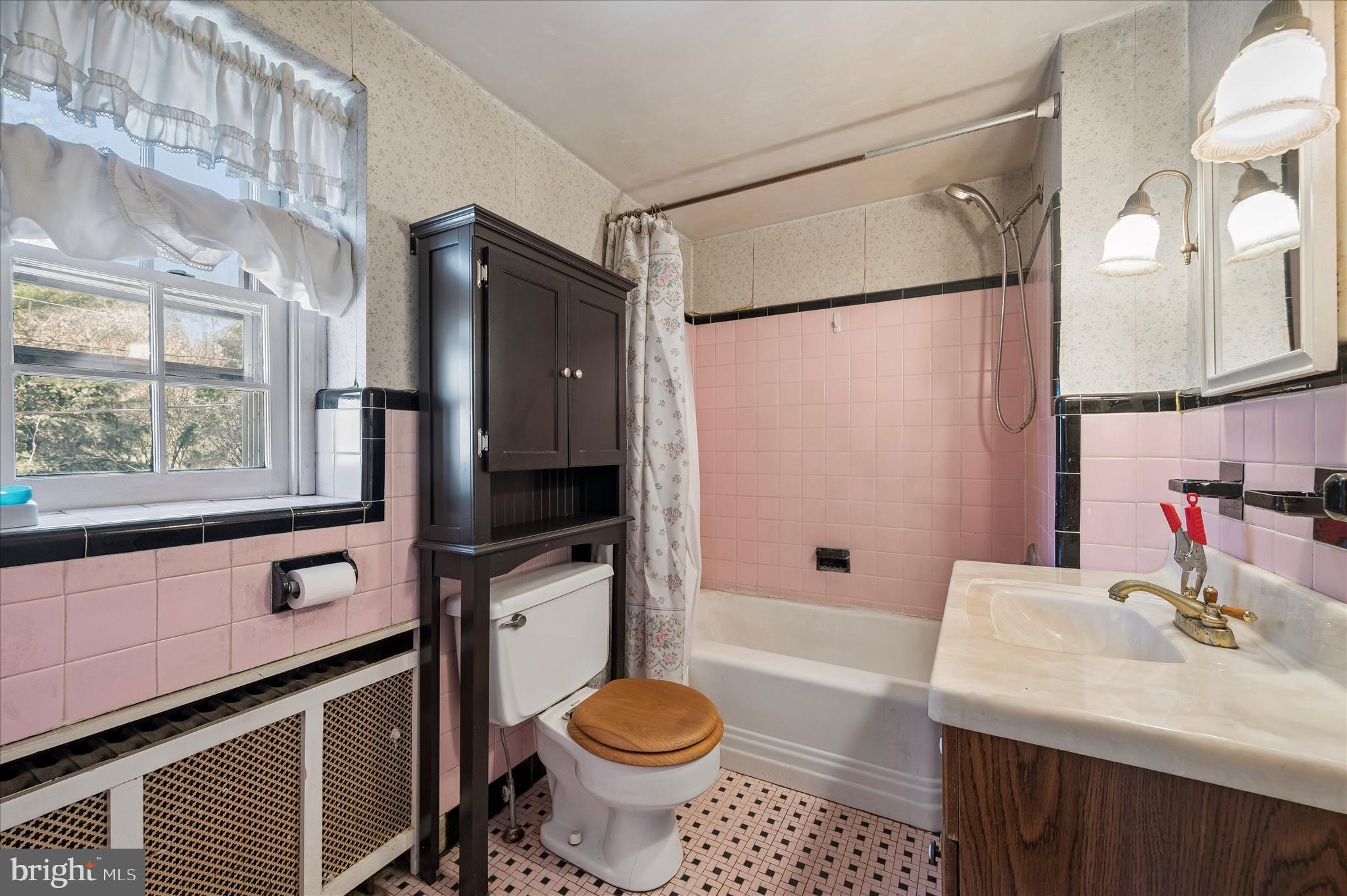 125 South Sproul Road Broomall, PA 19008 - Photo 19 of 23