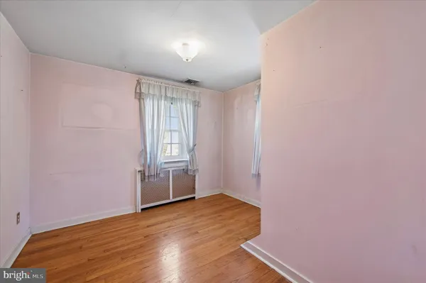 $300,000 | 125 South Sproul Road, Broomall, PA 19008