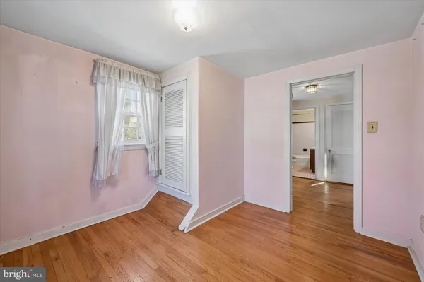 $300,000 | 125 South Sproul Road, Broomall, PA 19008