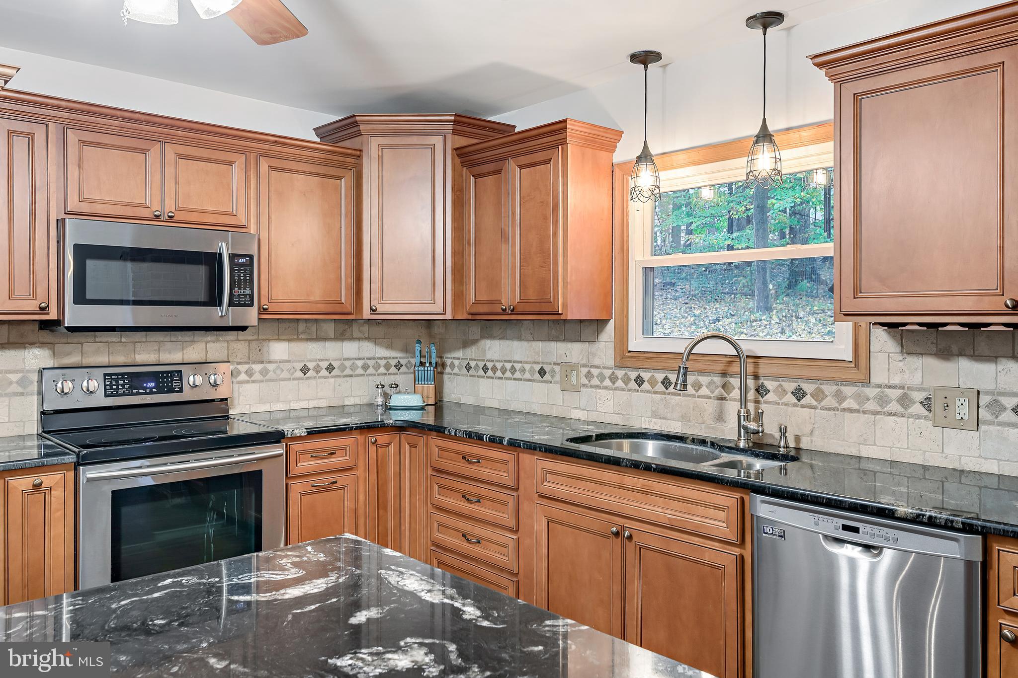 2096 South Forge Road Palmyra, PA 17078 - Photo 9 of 37 Gallery Image 9