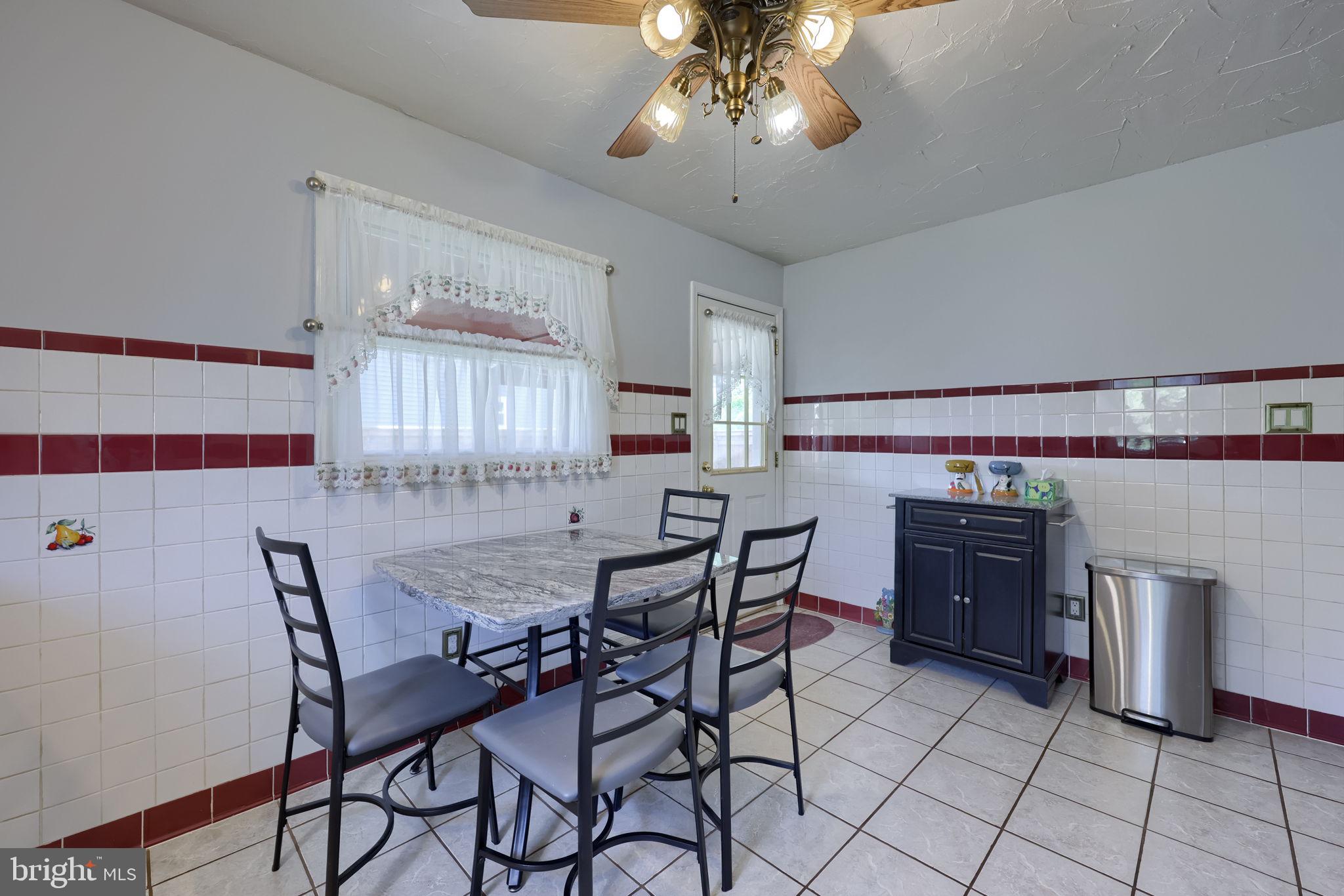 17 South Elm Street Lititz, PA 17543 - Photo 13 of 33