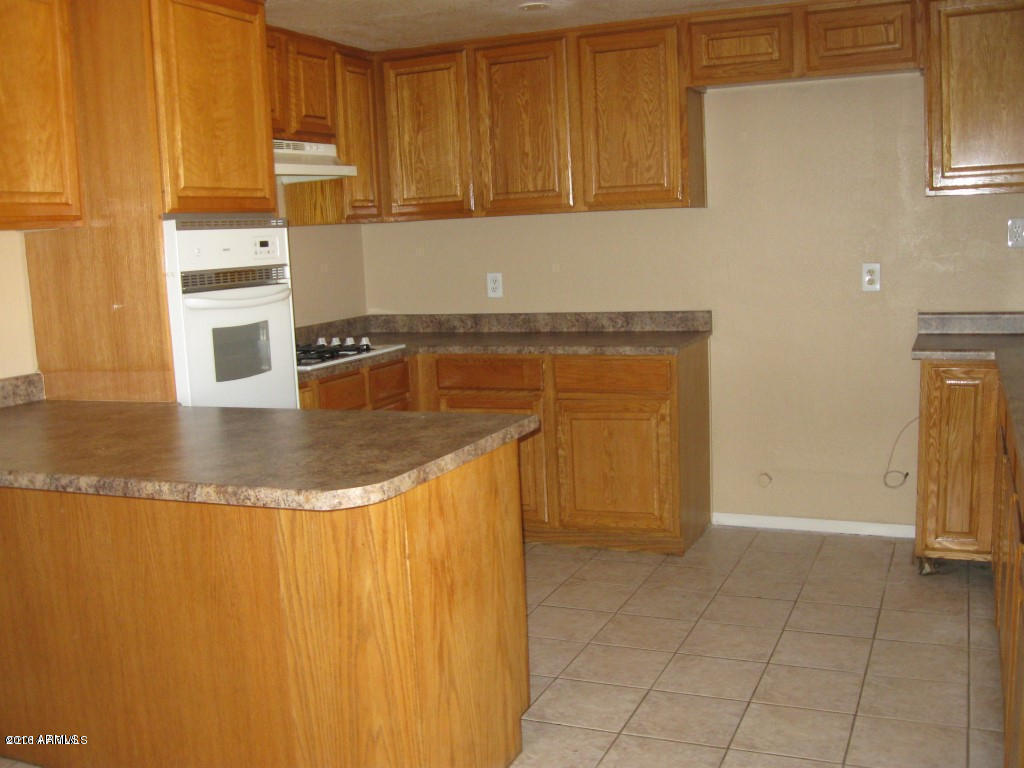 7950 West Thomas Road Phoenix, AZ 85033 - Photo 8 of 18 7