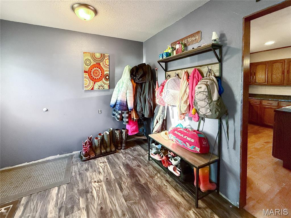 402 West Main Street Shelbyville, MO 63469 - Photo 10 of 27