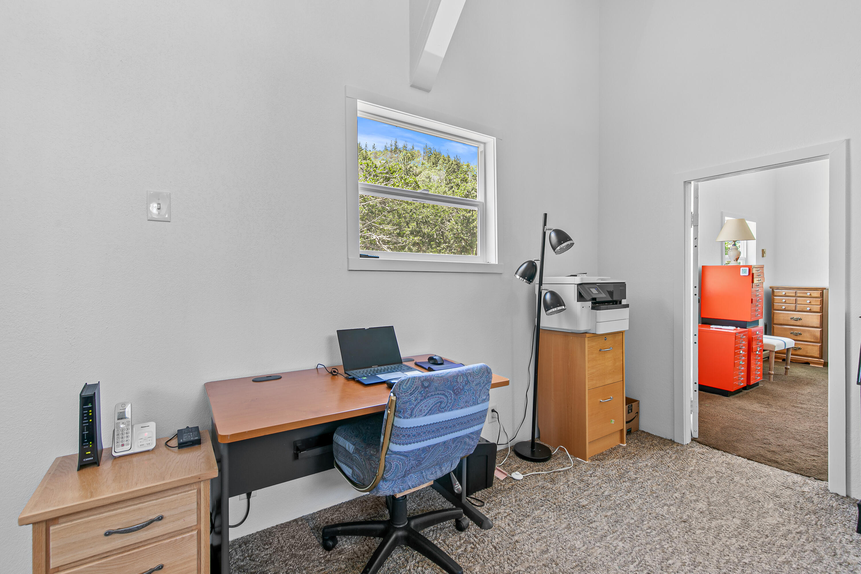4780 Andrews Road Medford, OR 97501 - Photo 23 of 47 Upstairs Landing