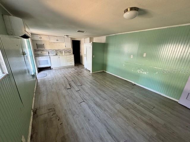 4233 Manton Lane Holiday, FL 34691 - Photo 2 of 10