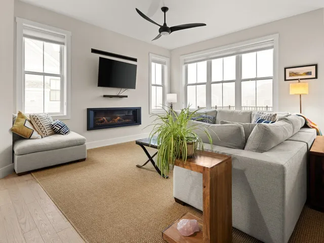 $942,000 | 601 Vale Drive, South Burlington, VT 05403