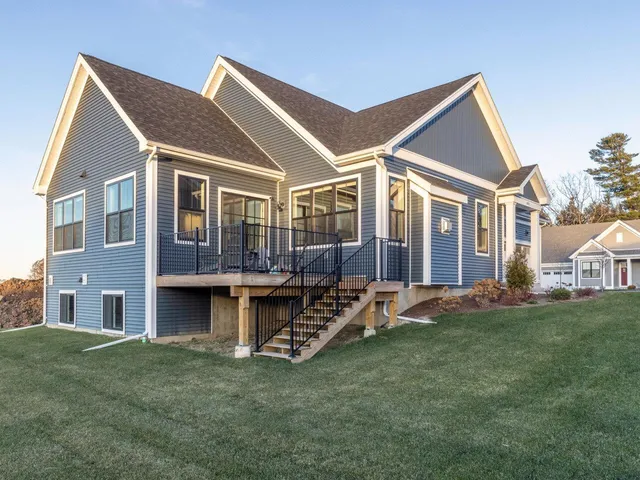 $942,000 | 601 Vale Drive, South Burlington, VT 05403