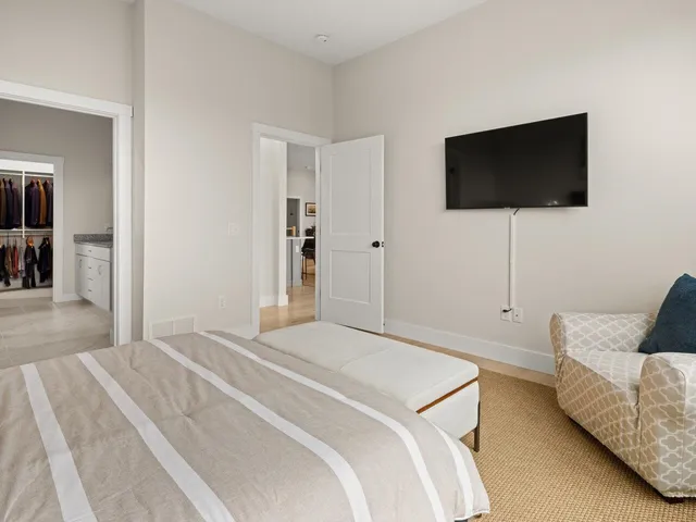 $942,000 | 601 Vale Drive, South Burlington, VT 05403