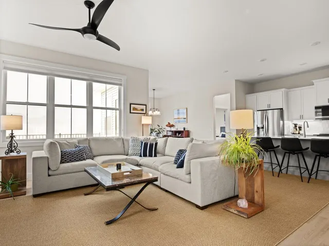 $942,000 | 601 Vale Drive, South Burlington, VT 05403