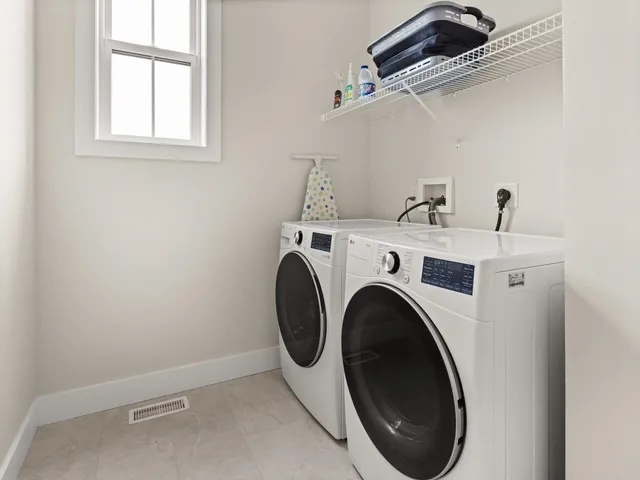 $942,000 | 601 Vale Drive, South Burlington, VT 05403