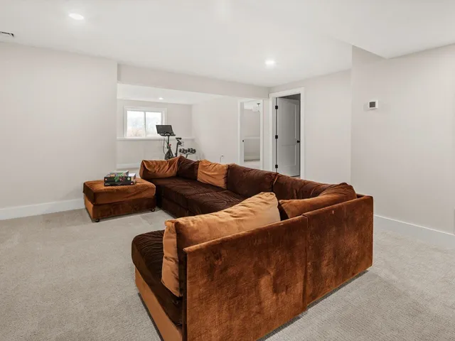 $942,000 | 601 Vale Drive, South Burlington, VT 05403