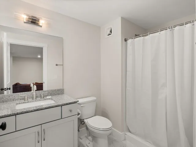 $942,000 | 601 Vale Drive, South Burlington, VT 05403