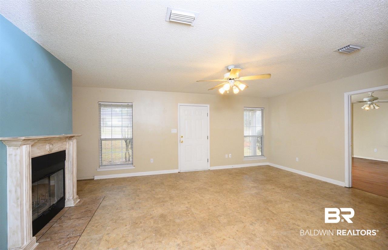 129 Montclair Loop Daphne, AL 36526 - Photo 4 of 15
