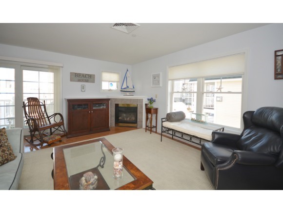 17 K Street, Unit 9 Hampton, NH 03842 - Photo 1 of 1 Gallery Image 1