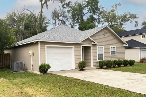 $274,900 | 2525 Northwest 36th Lane, Gainesville, FL 32605